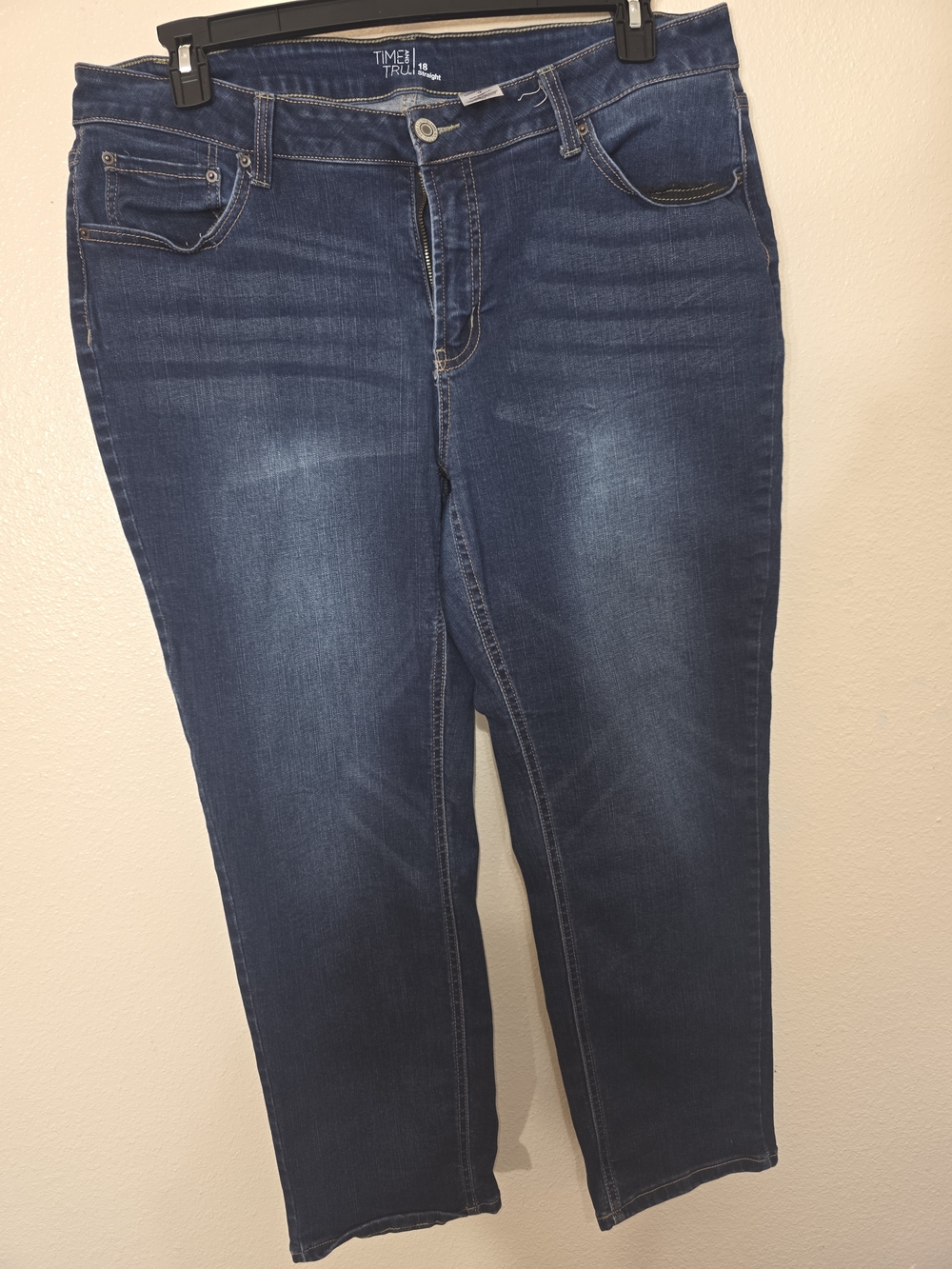 Time and Tru Women's Indigo Straight-Leg Jeans